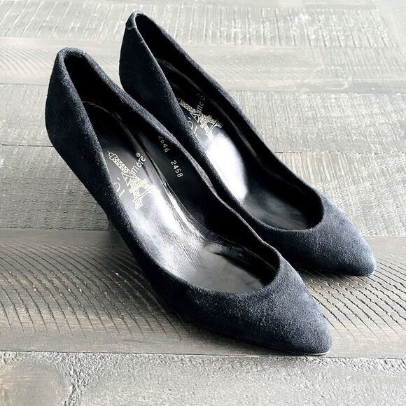 L’Amore Black Suede Pointed Toe Pumps Parisian Chic Women’s Size 8.5 - Picture 1 of 7